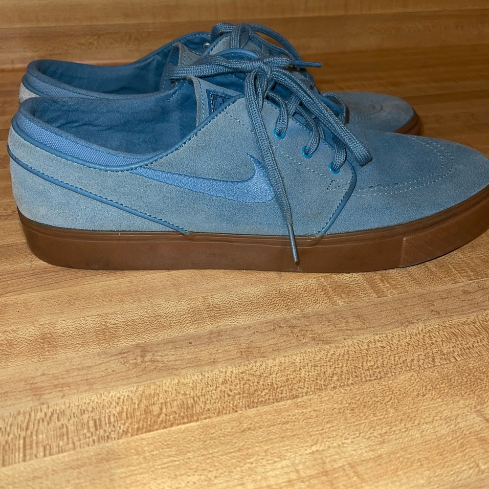 Nike janoski 10.5 sky blue